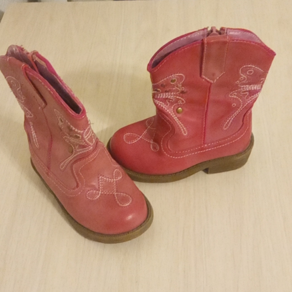 Cherokee boots